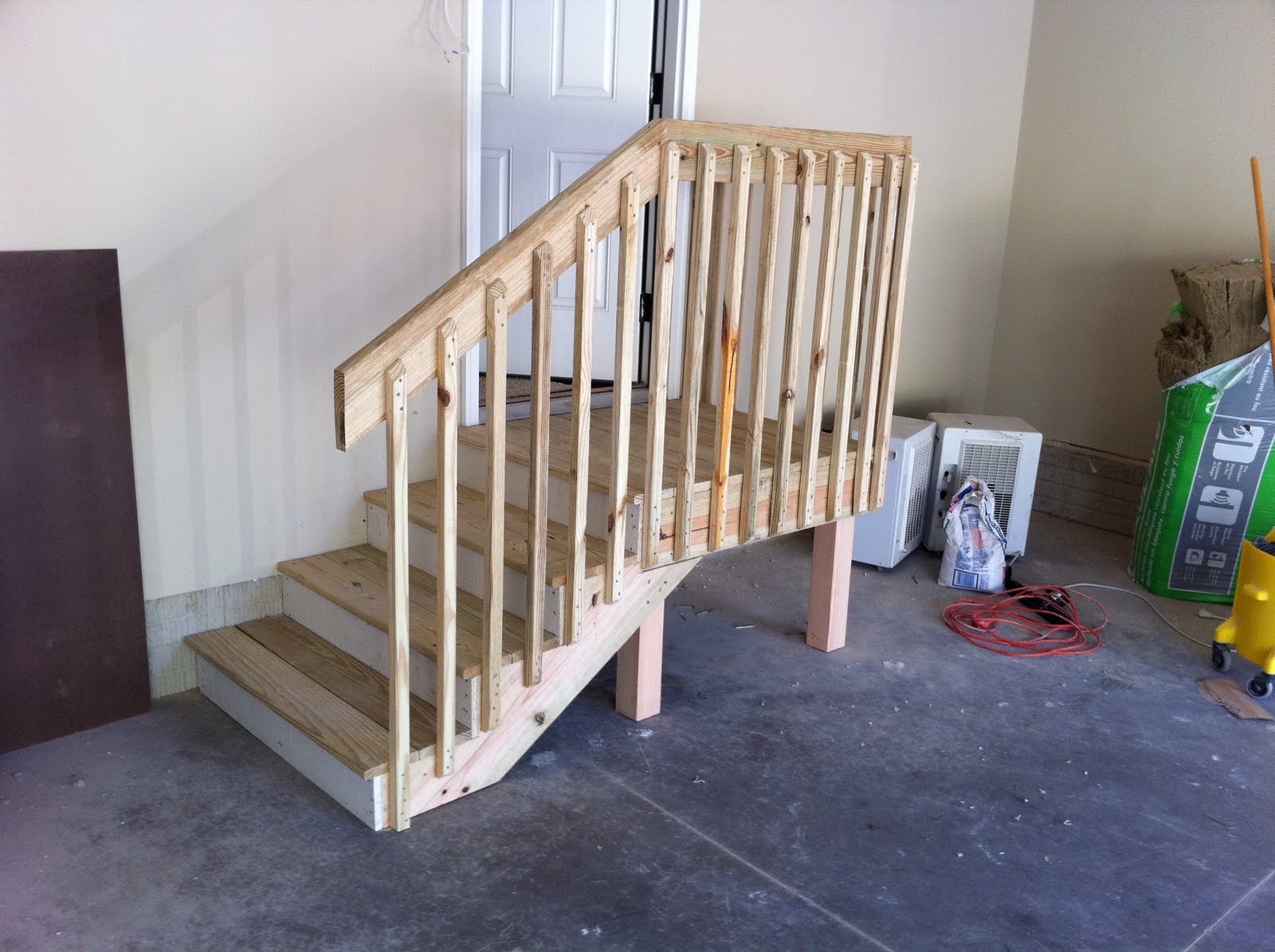 Popular Garage Landing And Stairs Ideas Decor & Design Ideas in HD Images Fromthearmchair