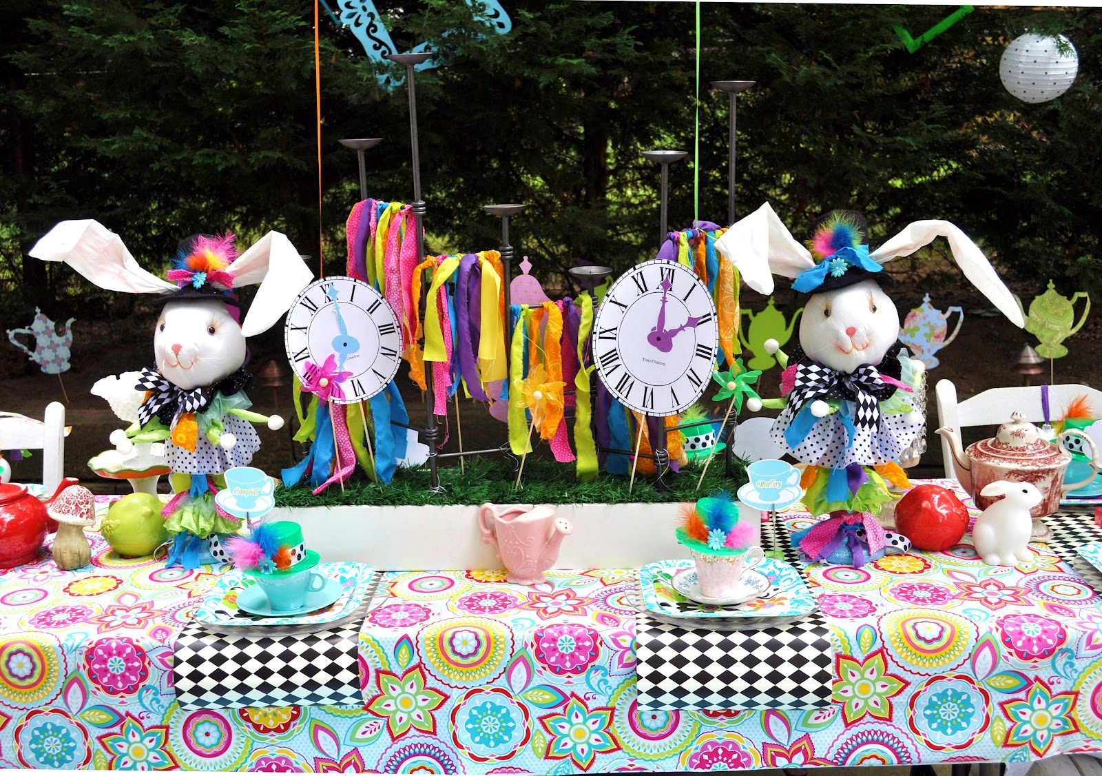 алиса в стране чудес тематические дни. кандибар алиса в стране чудес. с днем рождения алиса в стране чудес. вечеринка в стиле алиса в стране чудес. алиса в стране чудес декор.