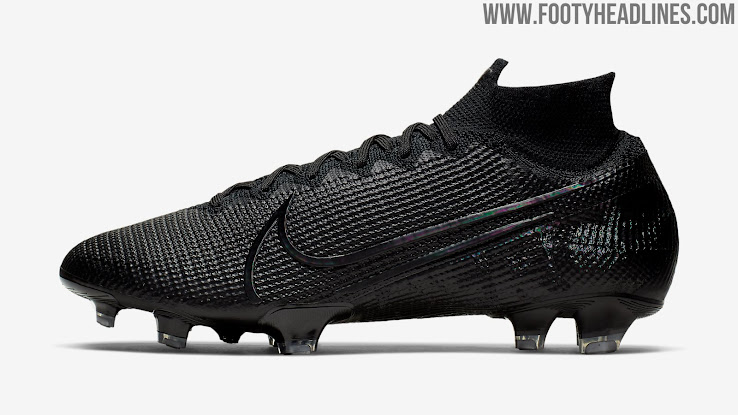 How to Black Out Your Superfly Nike CR7 Mercurial Football