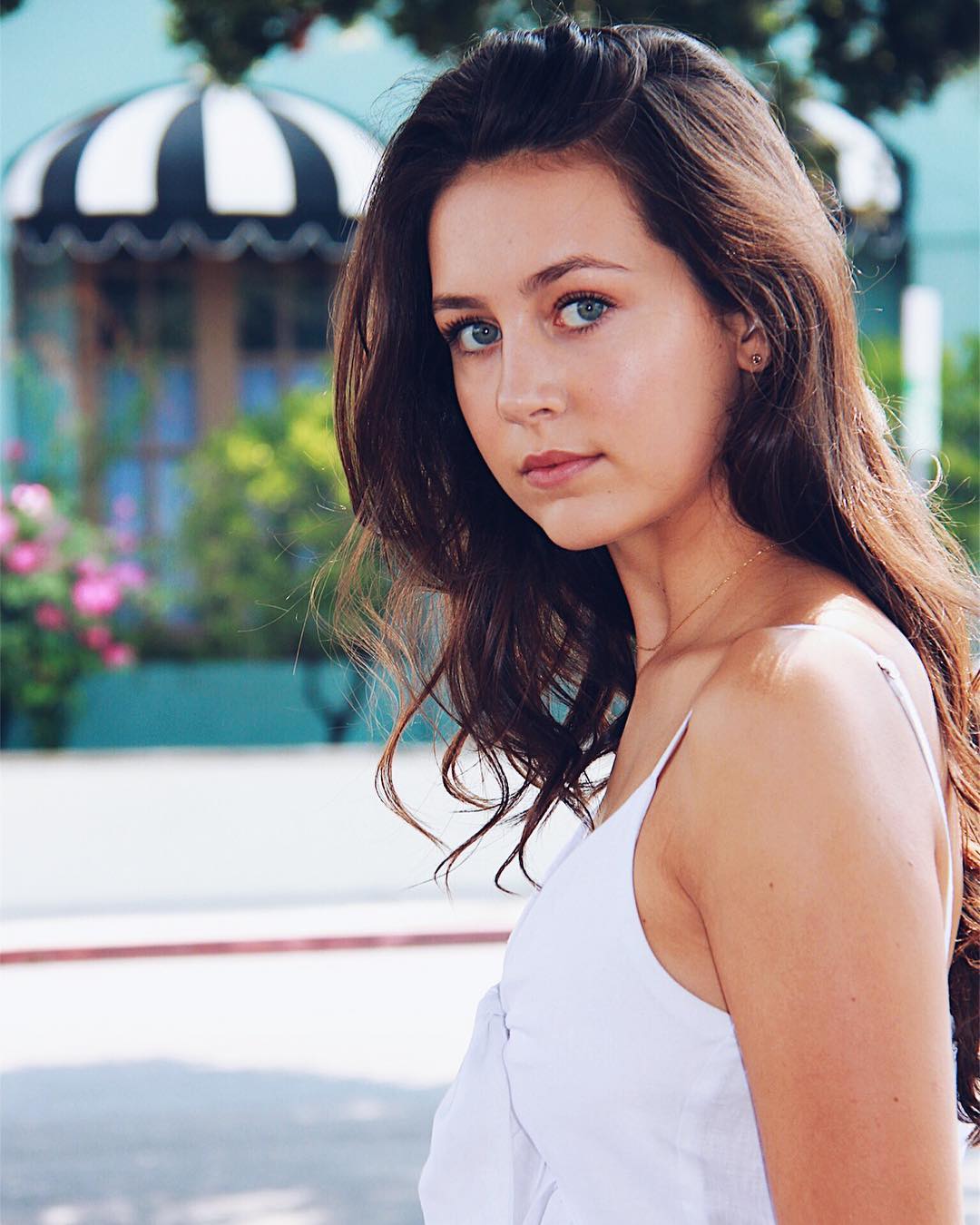 Starlet Arcade: Emma Fuhrmann pictures