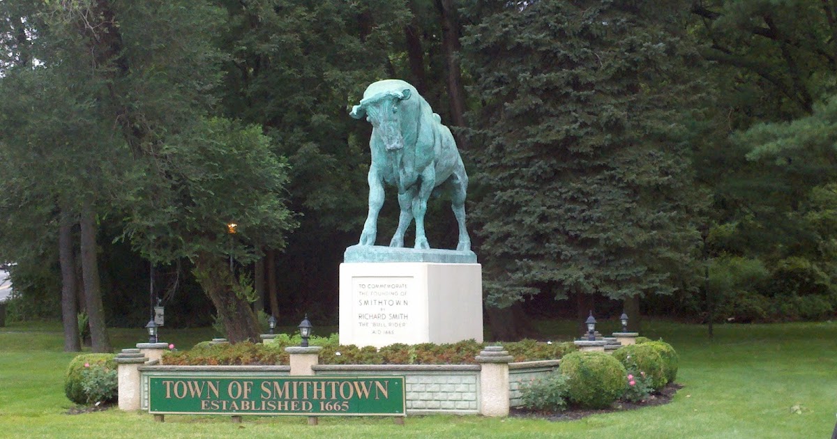 The Smithtown Bull in Smithtown, New York
