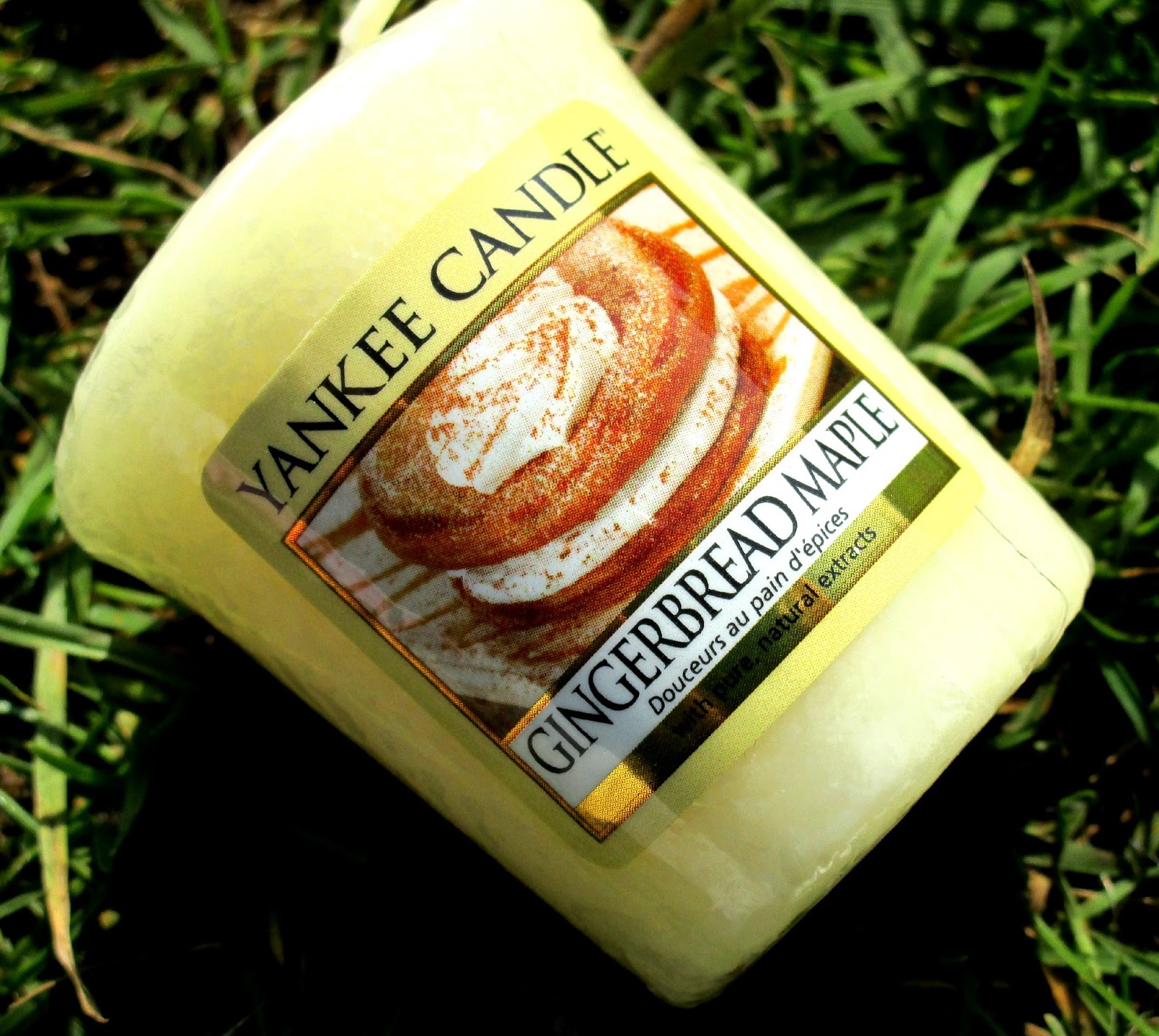 Yankee candle cookie christmas fragrance candles Yankee Candle Gingerbread Maple Votive Review ♥