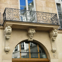 Balcon du 31 rue Danielle-Casanova à Paris