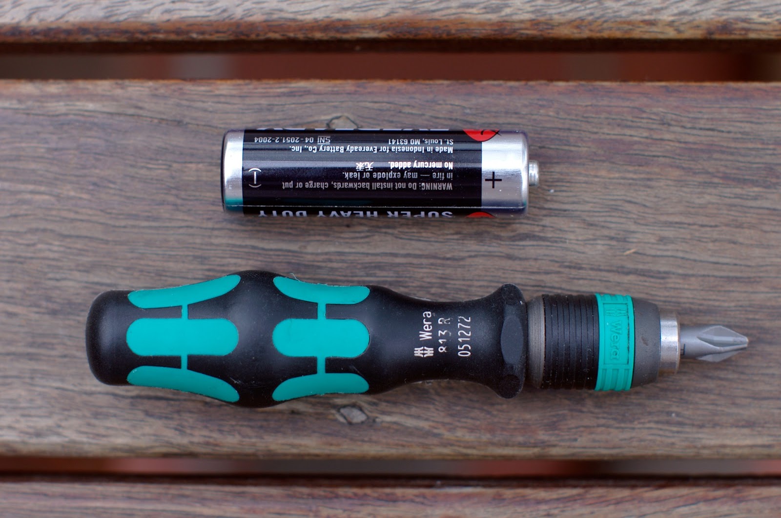 International Shipping. Wera KK 10 Compact Bitholder and Bit Set