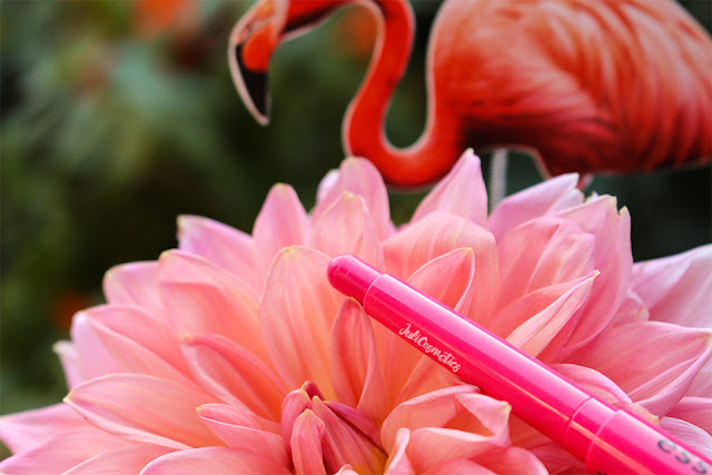 essence-exit-to-Explore-refreshing-lipstick-01-pink-parrot