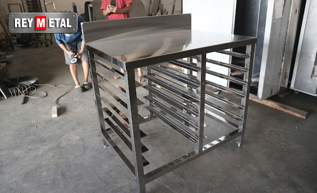 Meja Dapur Stainless steel di Tegal Jawa Tengah