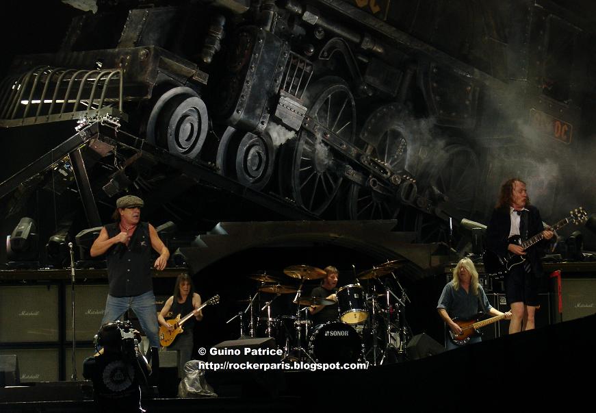 ROCKERPARIS: AC/DC's