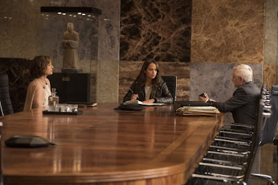 Alicia Vikander, Kristin Scott Thomas and Derek Jacobi in Tomb Raider (2018)