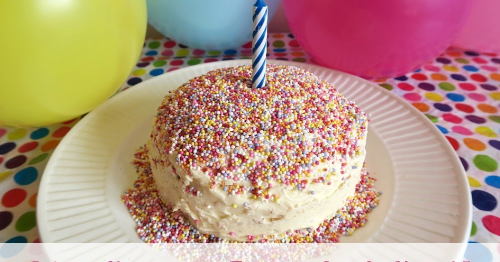 Christmas 2015: which supermarket has the best christmas cake? after Creating a Rainbow Hundreds and Thousands Cake from ASDA for Under £5