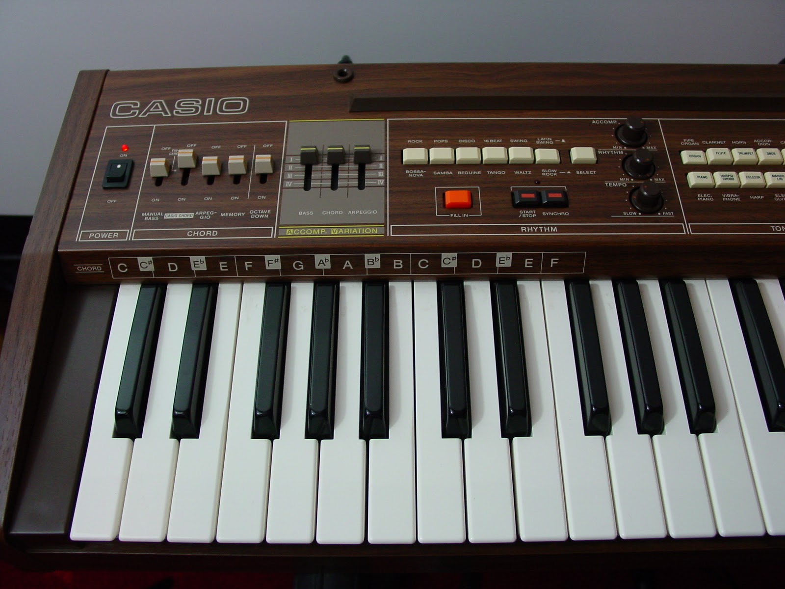 SolidStateCollective Casio Synthesizer Casiotone 405 Electronic