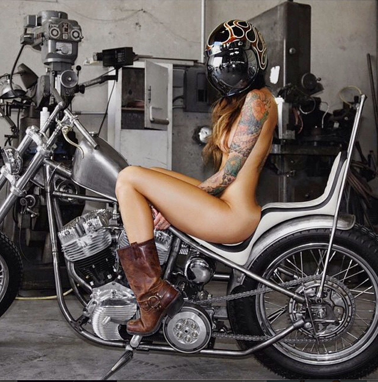 naked girls on motorcycles goldwing