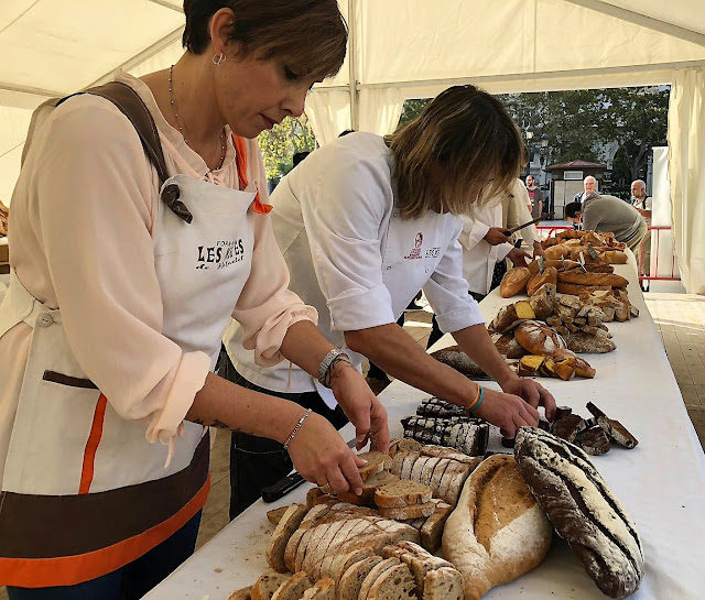 El Gremio de Panaderos y Pasteleros de Valencia celebra el Día Mundial del Pan