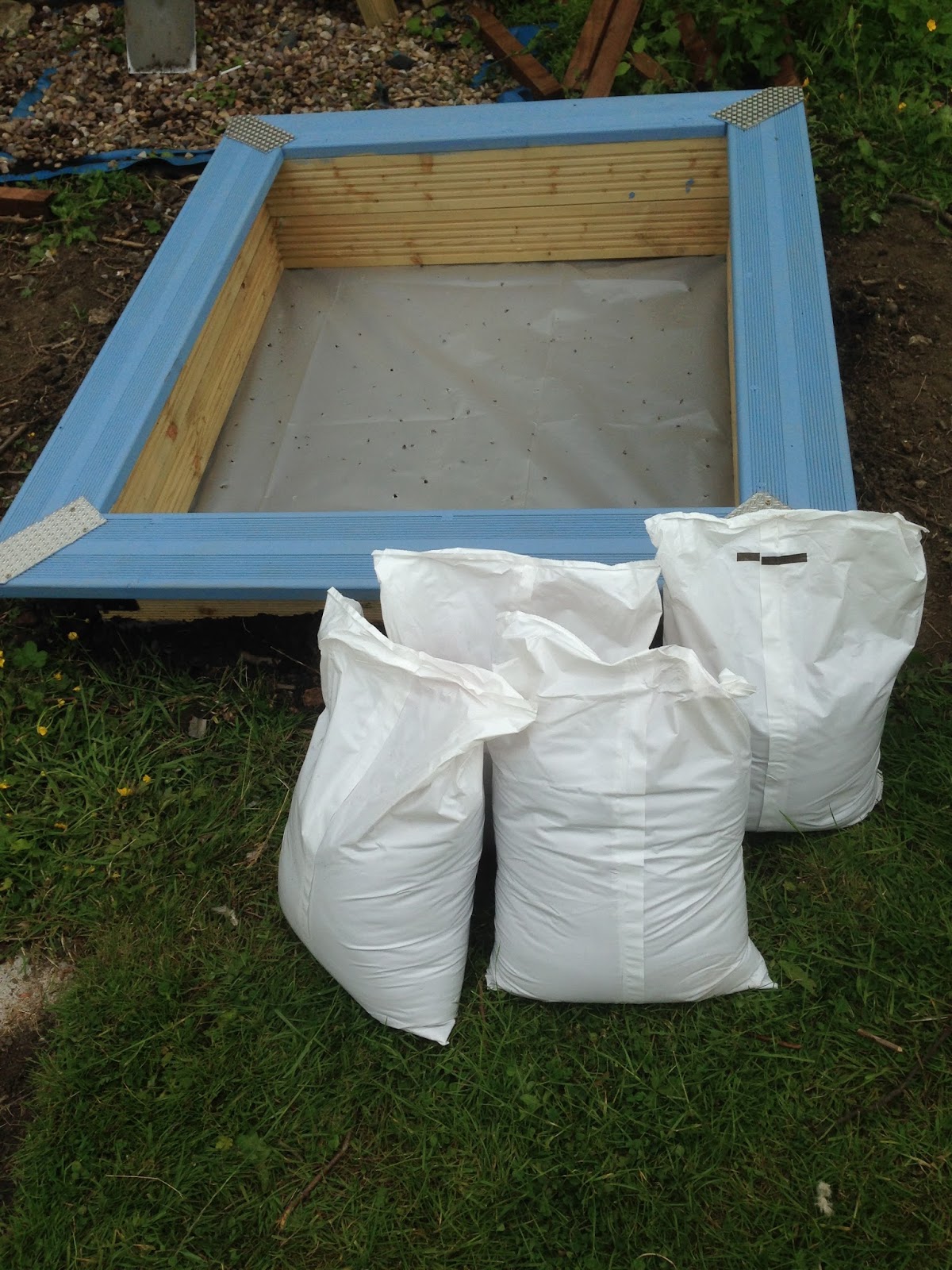 How to Build a Children's Sandpit B&Q DIY Challenge The Yorkshire