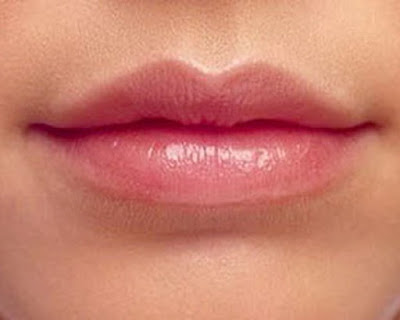 cara memerahkan bibir secara alami, cara alami memerahkan bibir