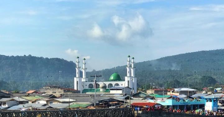 TRAVELING BY BOAT ACROSS THE SULU OCEAN