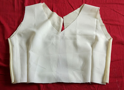 Sew Scoundrel: Tutorial: fully lined princess seam bodice from scratch ...
