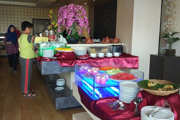 grand dian hotel slawi