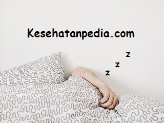 Cara menghilangkan kebiasaan ngorok / mendengkur saat tidur 