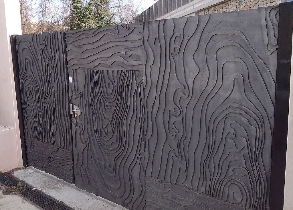 Herault Insolite Portail Original