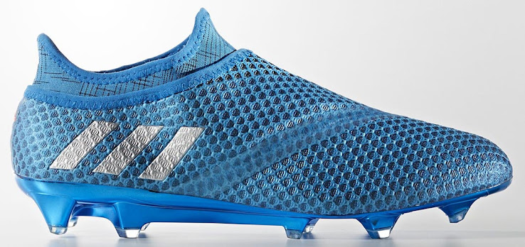 messi laceless cleats