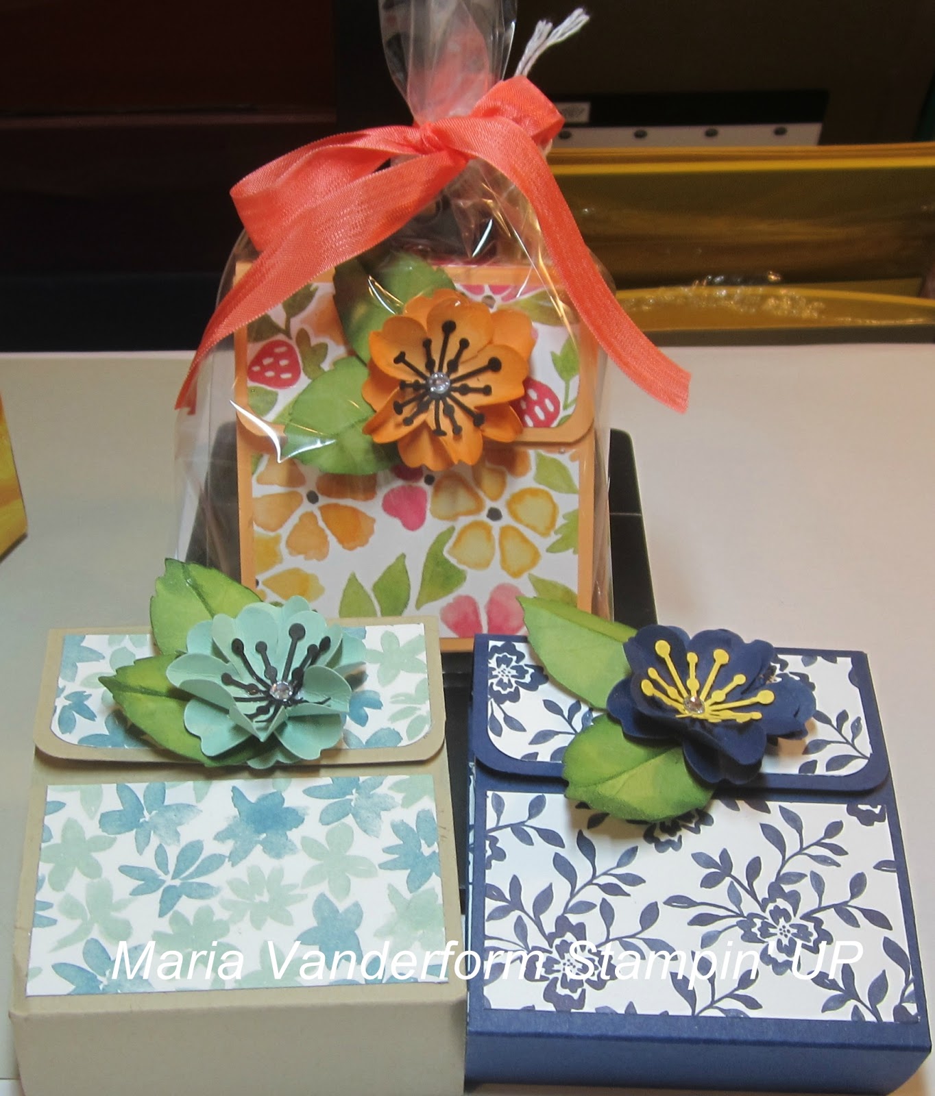 Crafty Maria's Stamping World Tea Bag Holder Folder a CASE
