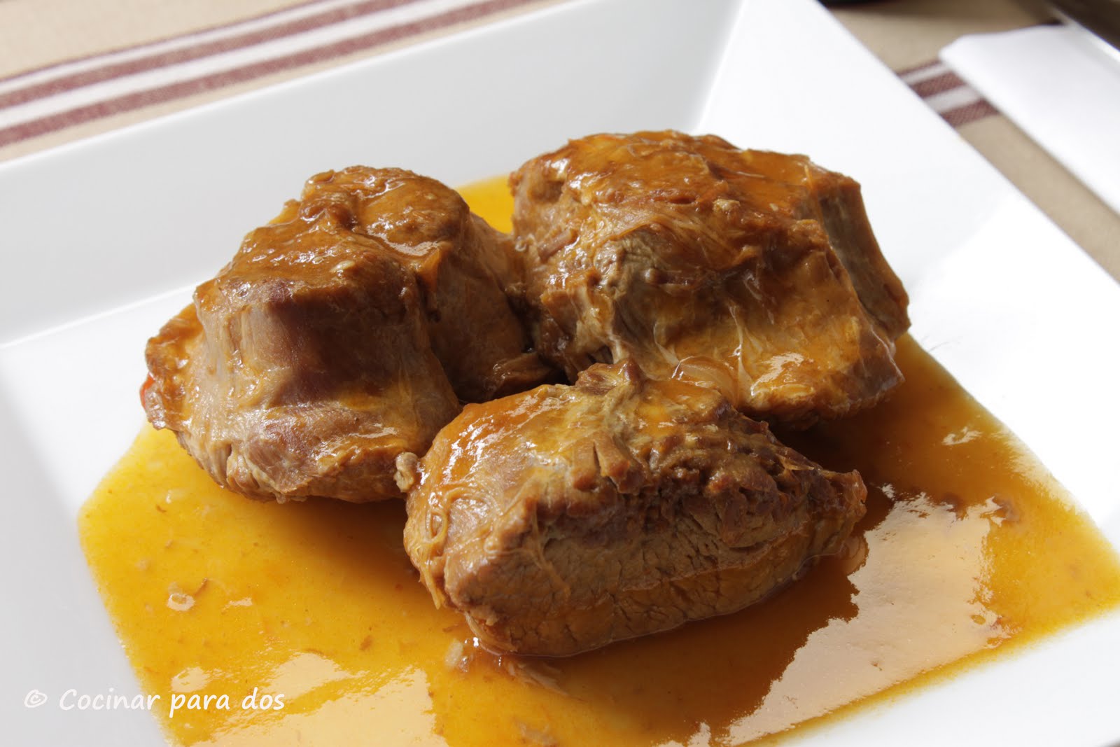 Jarrete o morcillo en salsa