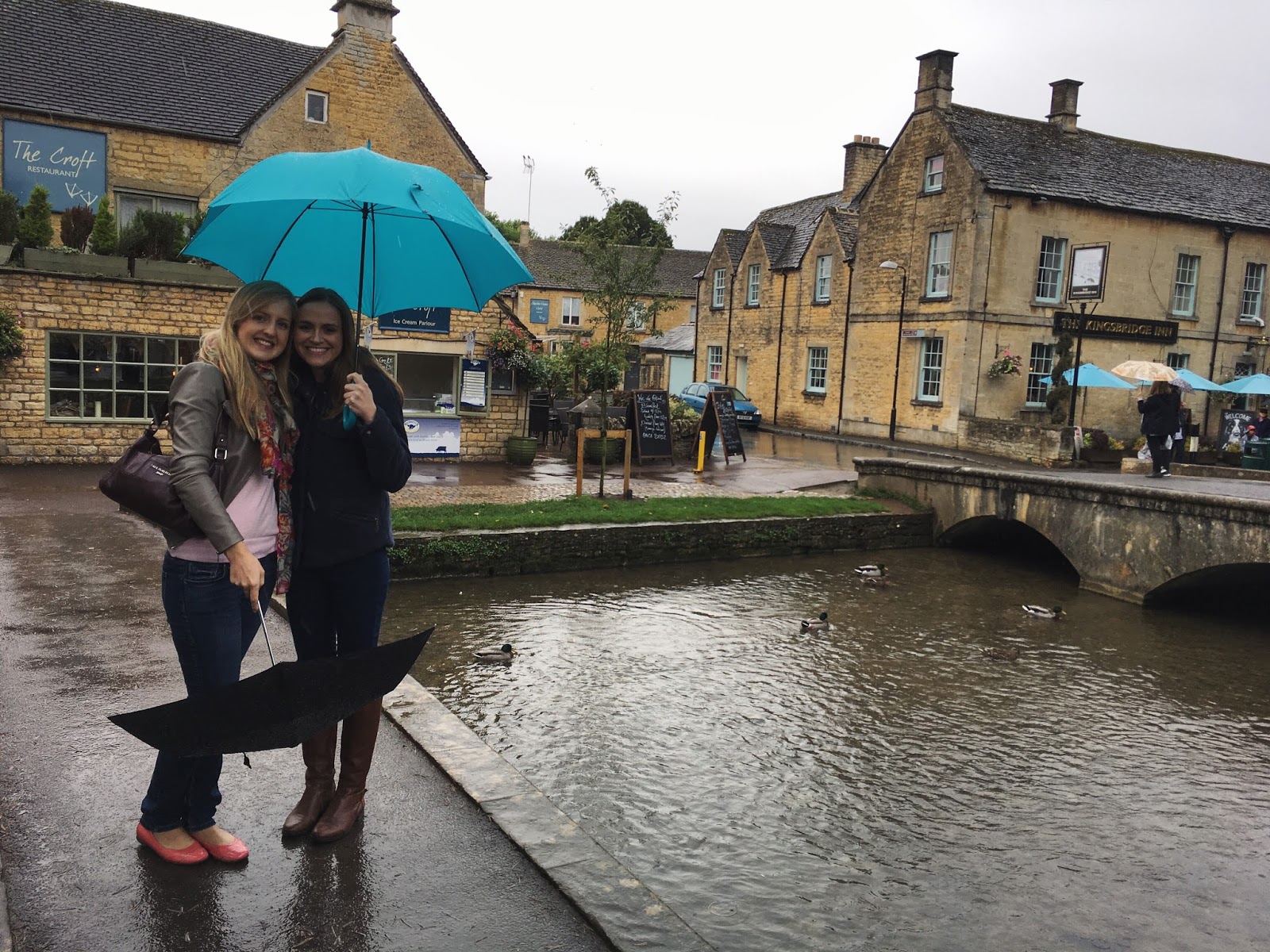 Beautiful BourtonontheWater Cotswold Zoe