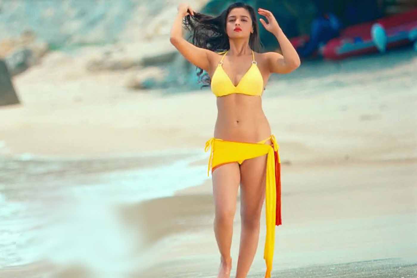 Bollywood Actress In Bikini Pics And Hot Wallpapers Bollywood Hot Actress In Bikini