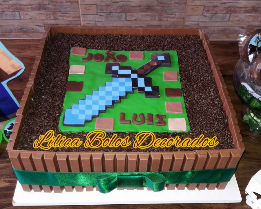 bolo quadrado Kit Kat  Minecraft birthday cake, Minecraft