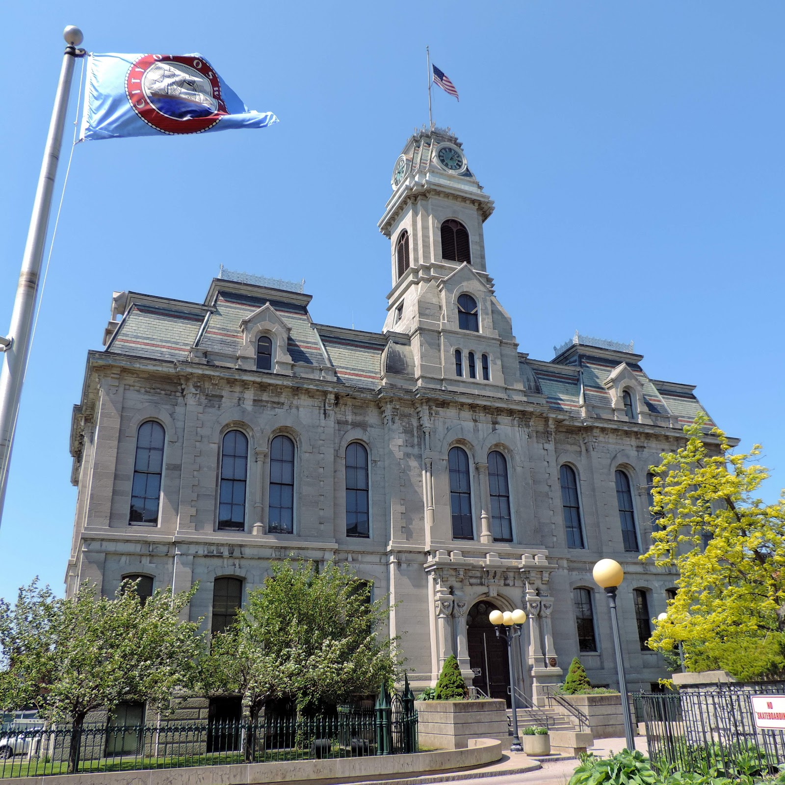 The Northern New York Gardener Oswego, NY Has It All, In All Seasons!