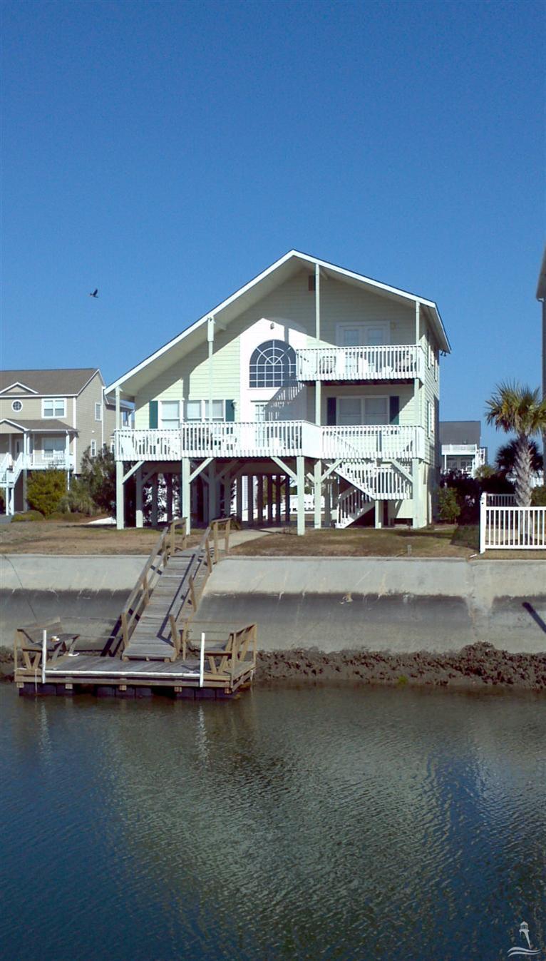 Ocean Isle Beach, N.C. REAL ESTATE (WATERFRONT) 7 Moore St., Ocean