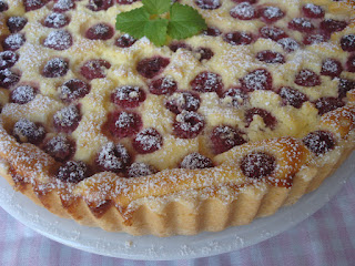 Tarta cu branza de vaci si zmeura