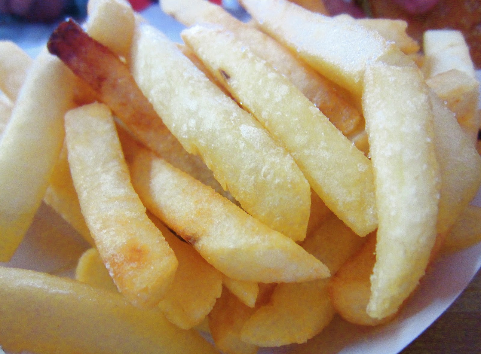 wacky tacky Chow Time Howard's Famous Bacon & Avocado Burgers