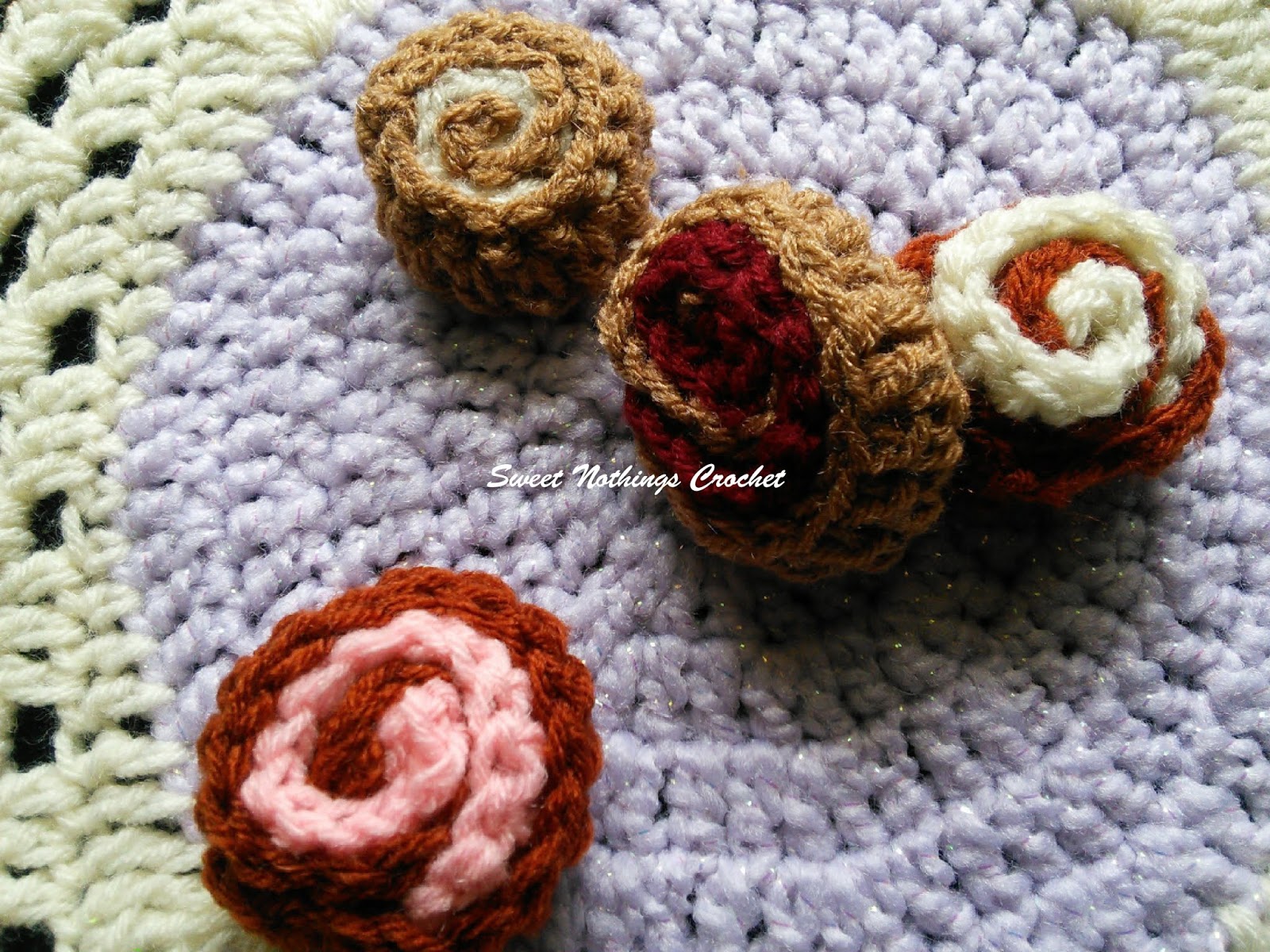 Sweet Nothings Crochet SWISS ROLL GRANNY SQUARE FOOD SERIES IN THE