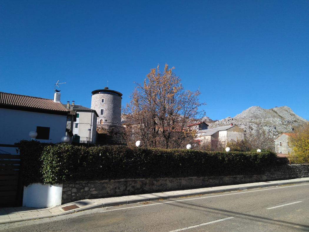 dendecaguelu Puebla de Lillo. León.