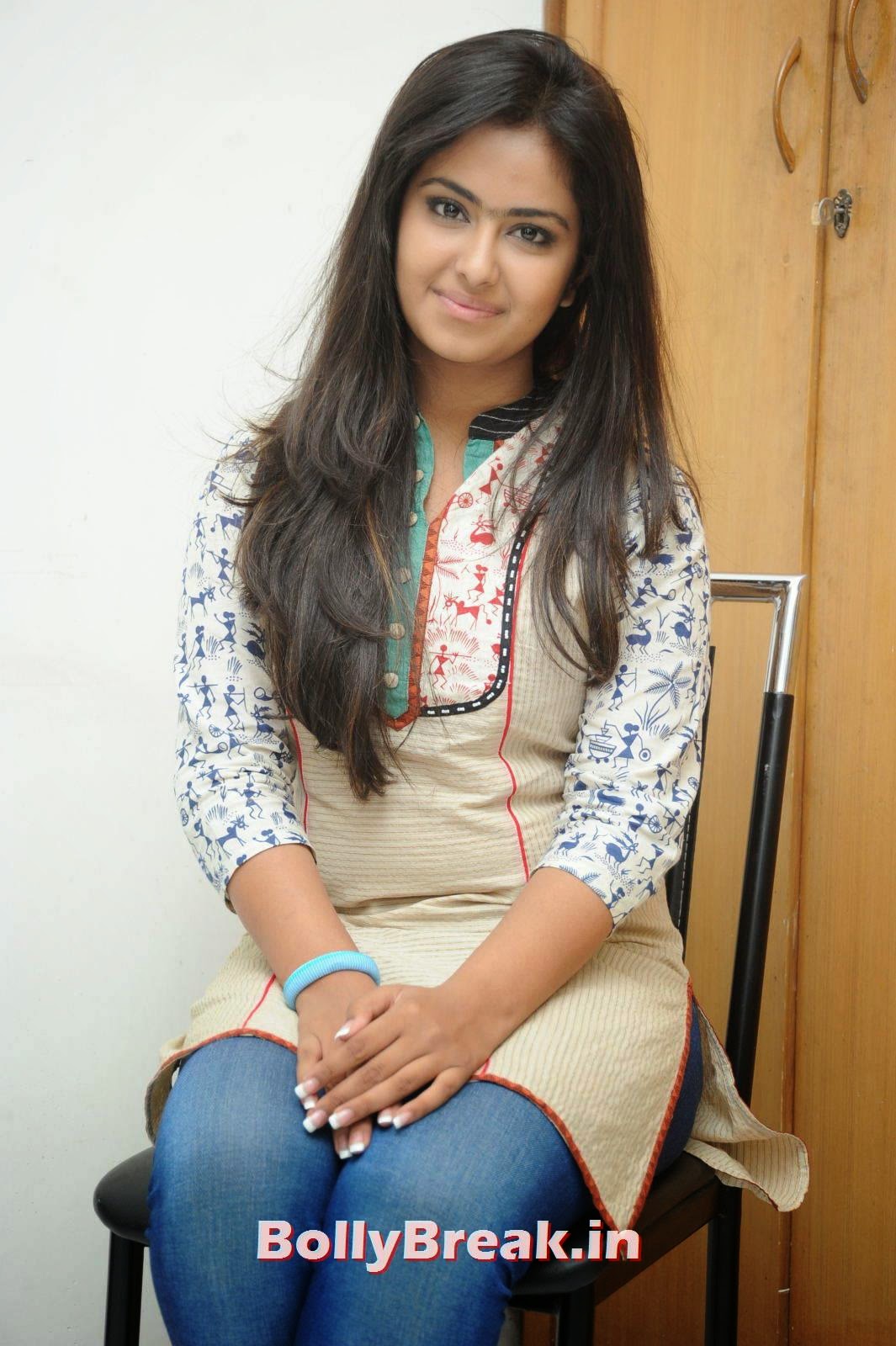 1065px x 1600px - Avika Gor hot Images in Jeans - 14 Pics