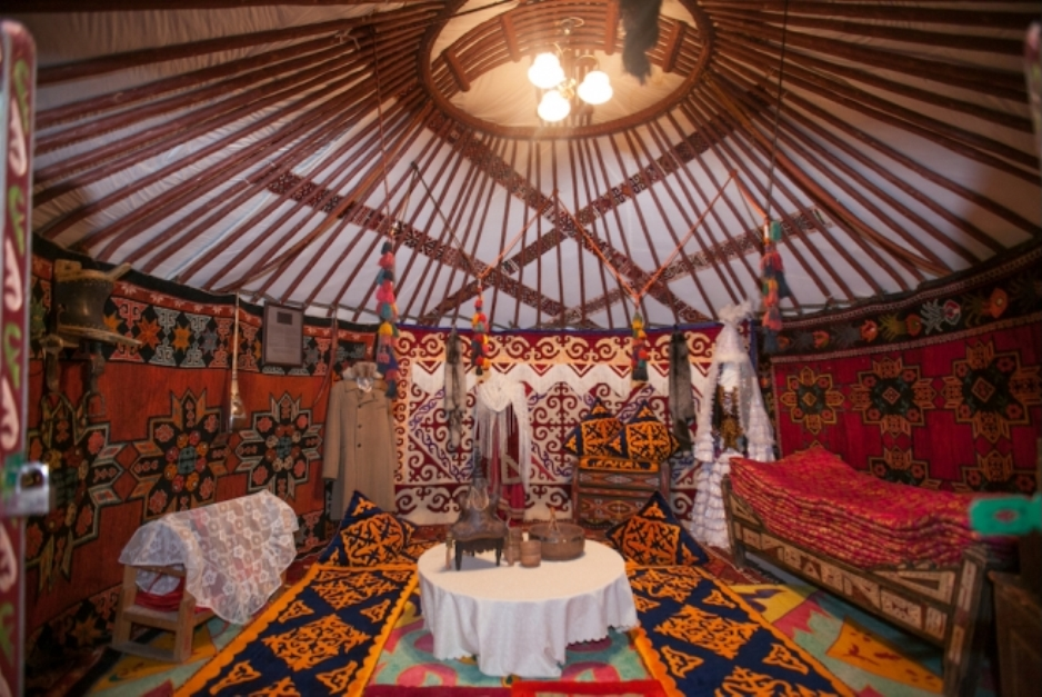 Сақтыққа түскен қыздардың суреттері