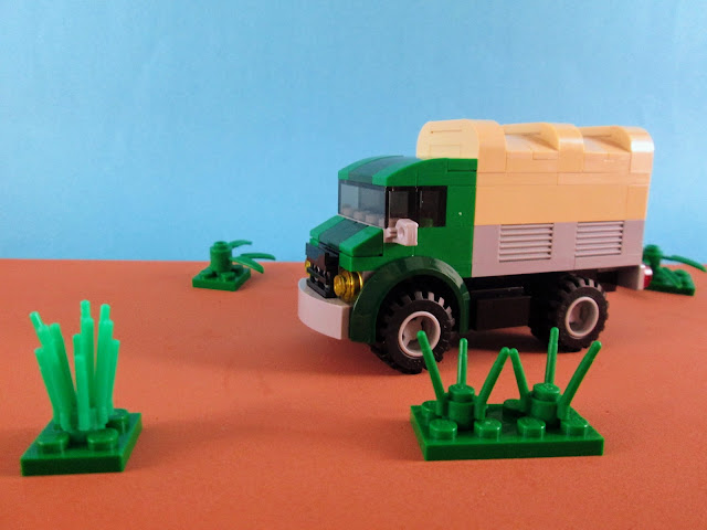 MOC LEGO Mercedes-Benz Unimog