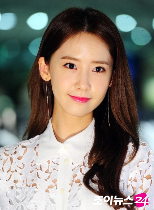 SNSD's YoonA graced the opening event of N°21 - Wonderful Generation