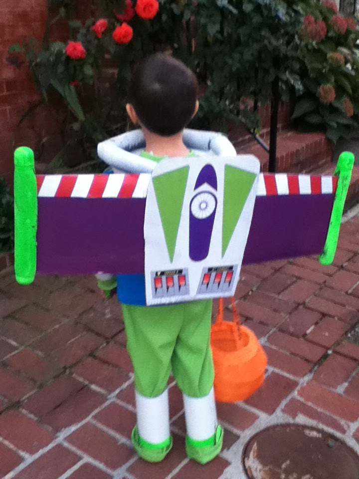 Upcycle Us: Buzz lightyear costume for halloween made of UPS and Fedex ...