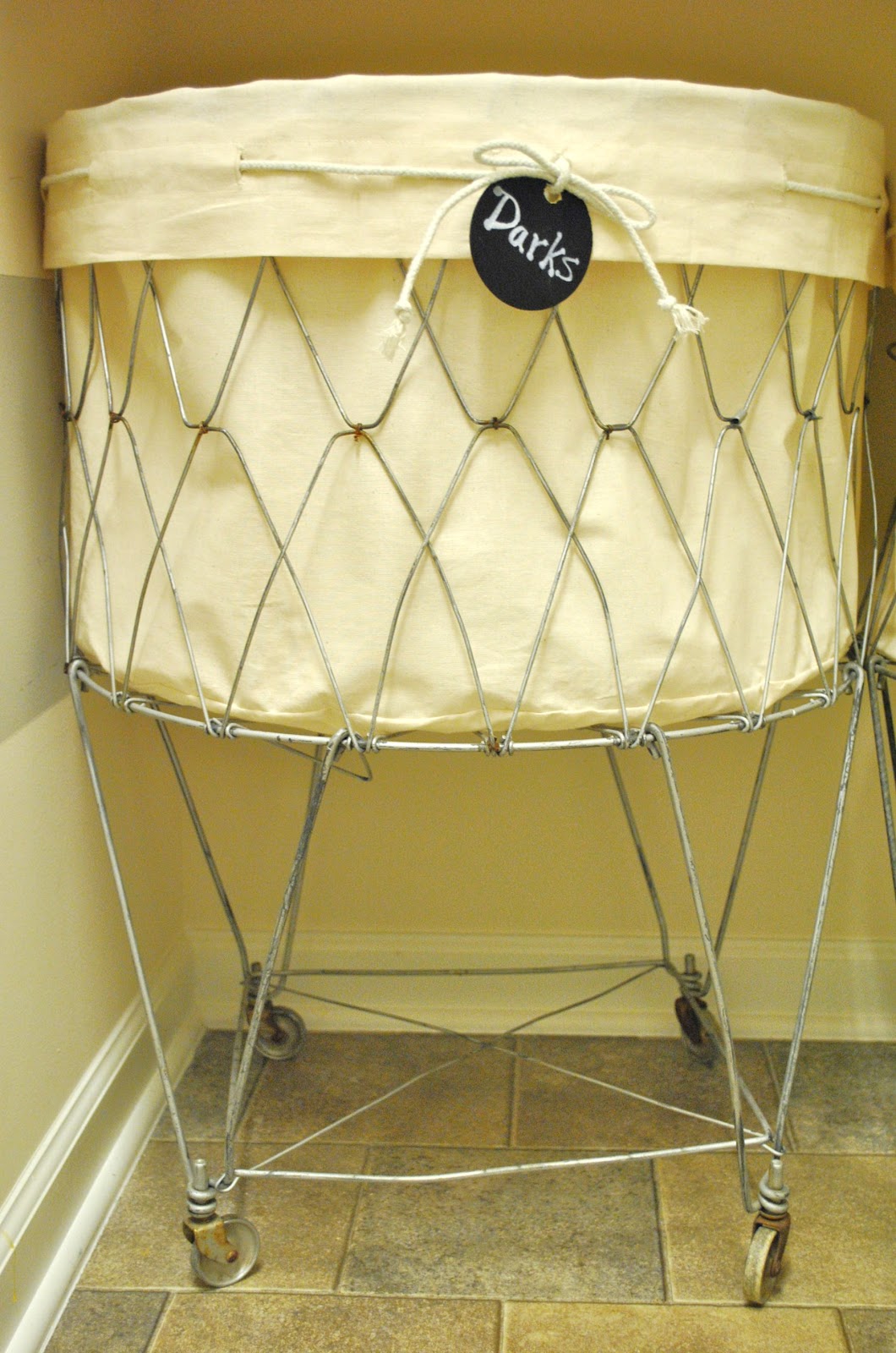 How to Make a Laundry Cart Liner