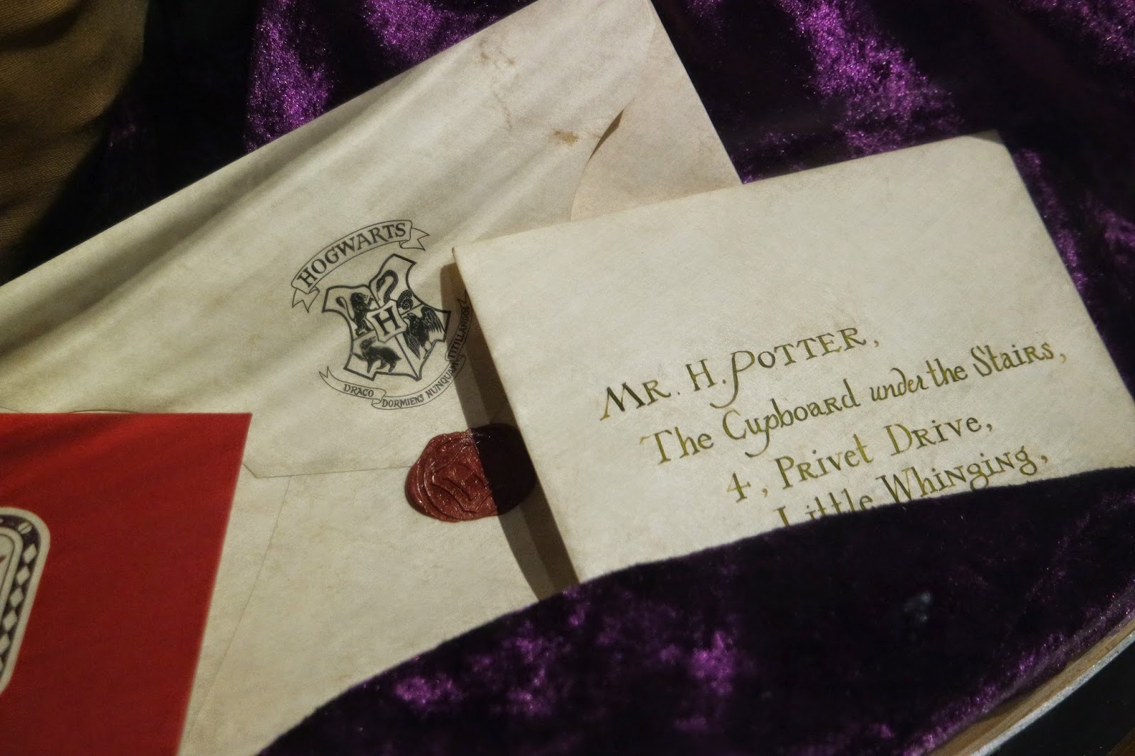 warner brothers studio tour harry potter hogwarts letter