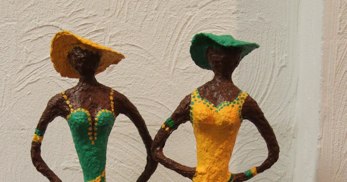 Atelier Soeff Beelden van Sjan, papier maché