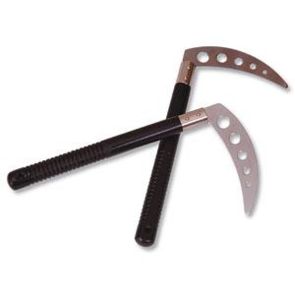 Kama (镰 or かま) a traditional weapon from Okinawa Japan culture center