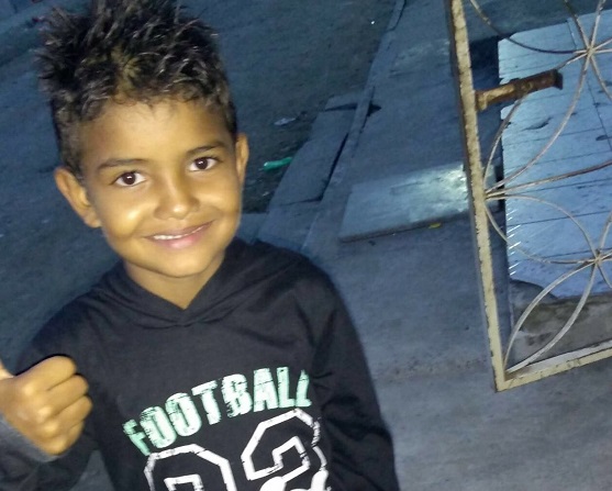 Itabuna: Menino de 8 anos é atingido por bala perdida e morre Itabuna: Menino de 8 anos é atingido por bala perdida e morre