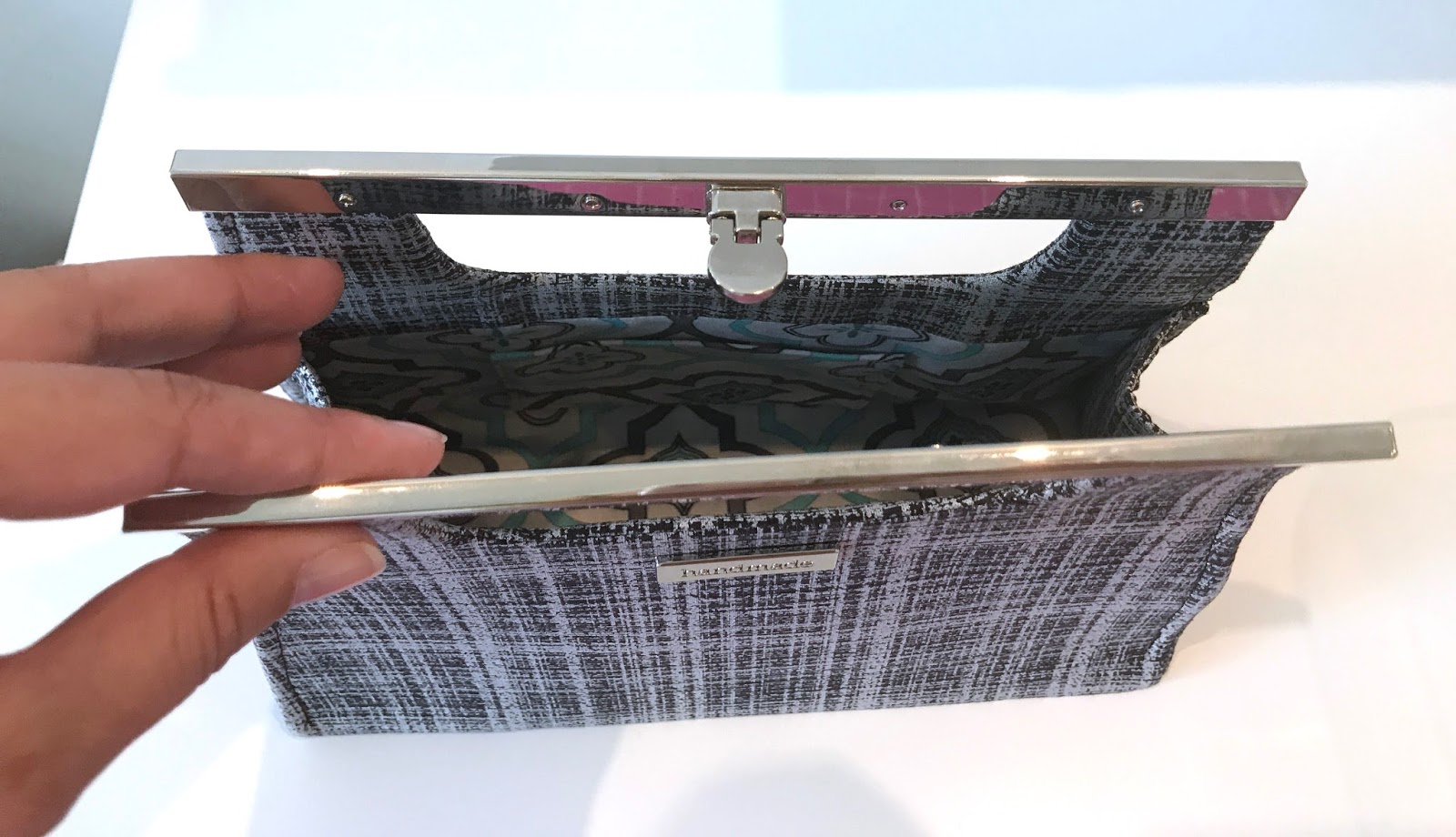 Pink Pony Design Paris Purse Pattern Release!!