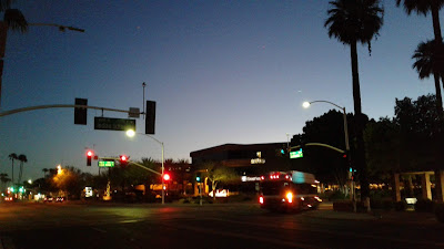 Clear sky in Downtown Scottsdale, AZ (5:40 AM MST)