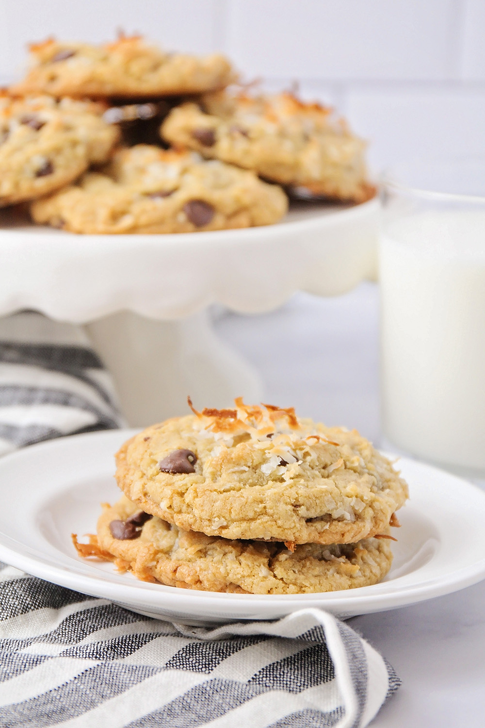 These chewy coconut chocolate chip cookies taste heavenly, and are loaded with gooey chocolate and sweet coconut!