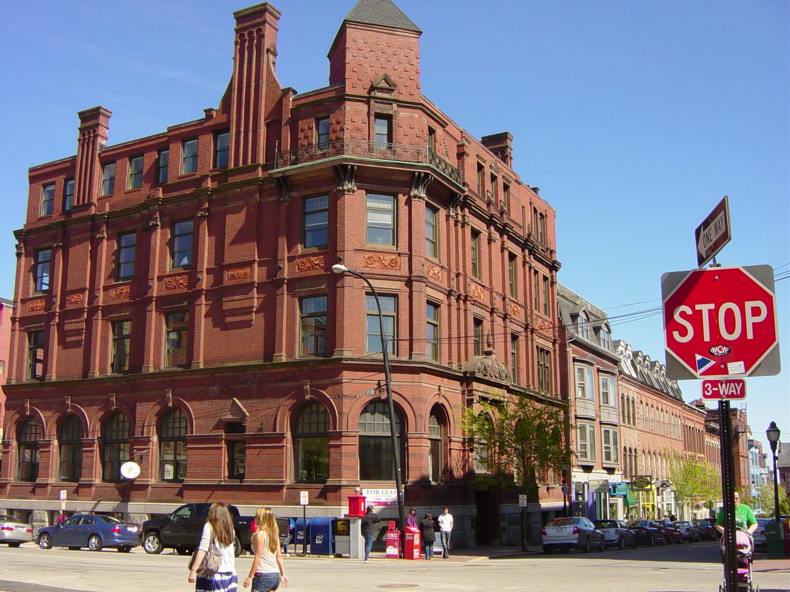 to Maine Downtown Portland Monument Square, Congress, and