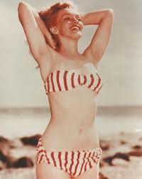 marylin monroe, bikini vintage, de rayas, playa